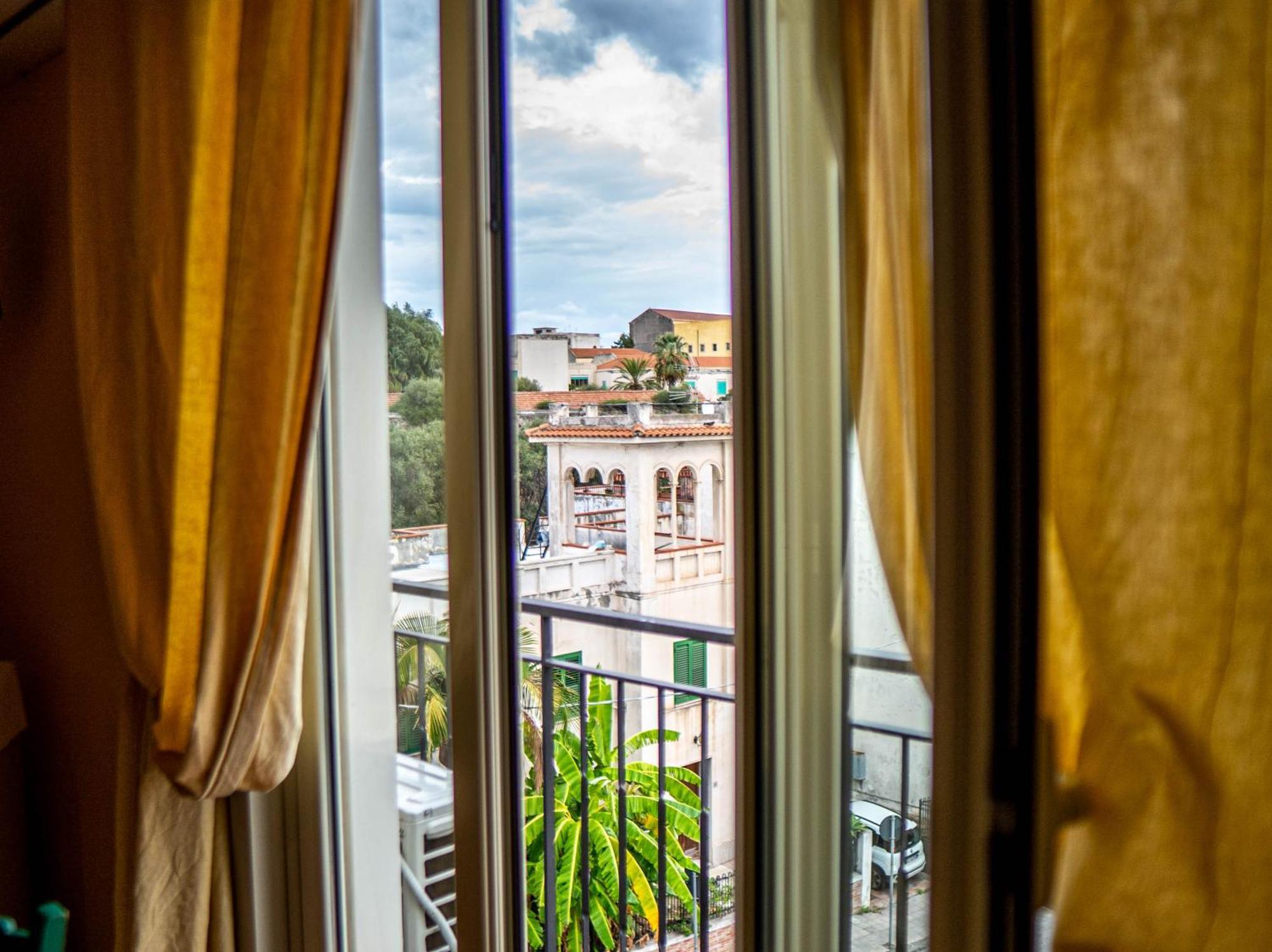 Domus Musia Apartment Milazzo Ngoại thất bức ảnh