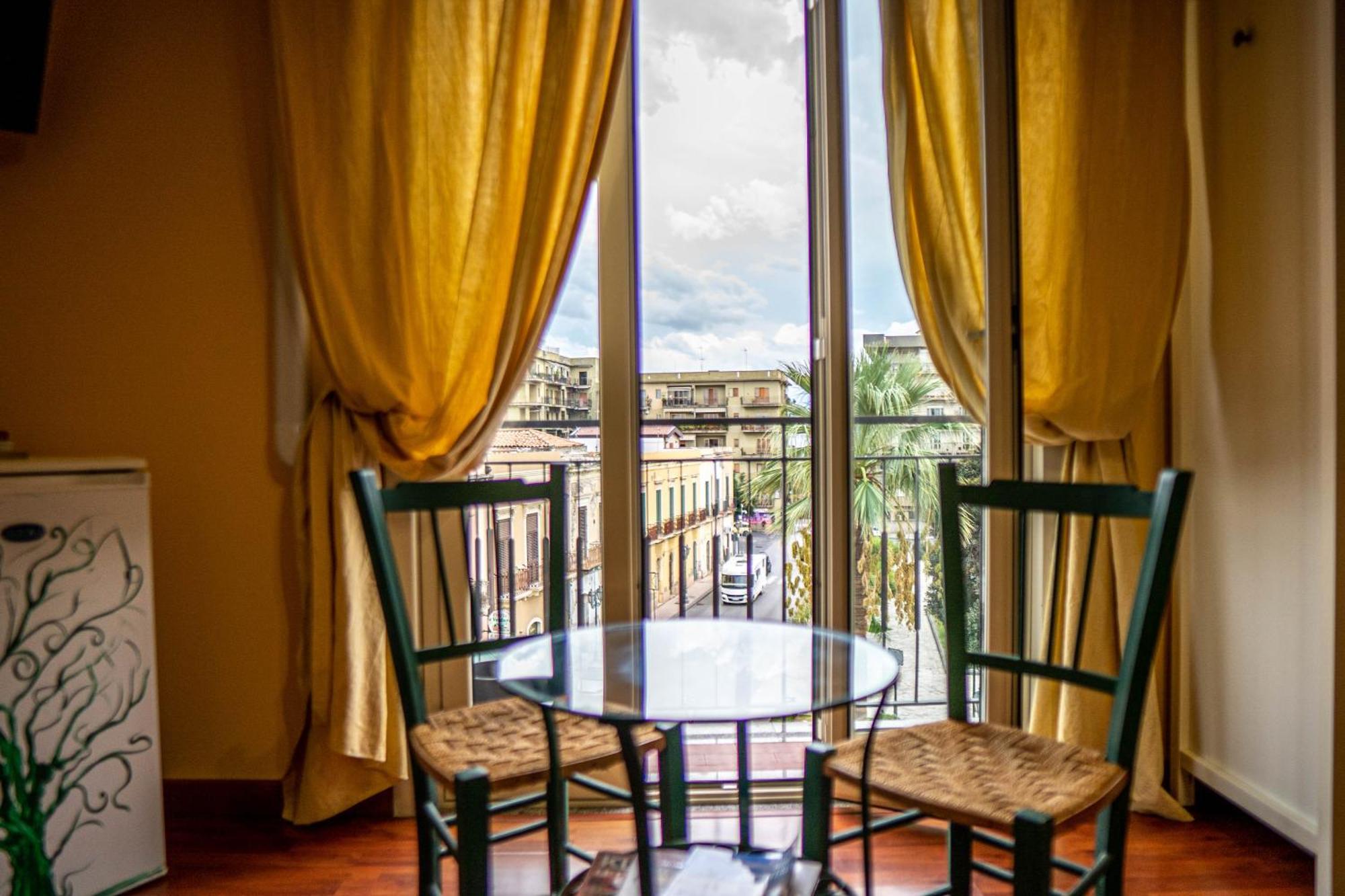 Domus Musia Apartment Milazzo Ngoại thất bức ảnh